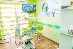 Dental Room Setup EDCدور طبيب الأسنان في التوعية وعيادة أسنان الأطفال بالمركز الأوروبي